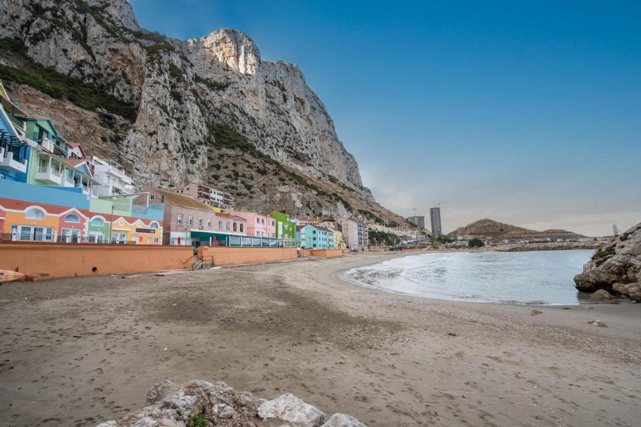 Beachfront Maisonette 直布罗陀 外观 照片